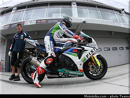 sbk_hopkins_012_wsbk_2012_russie_moscou.jpg