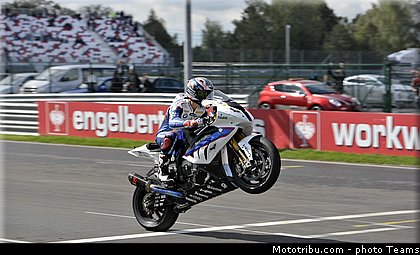 sbk_melandri_004_wsbk_2012_russie_moscou.jpg