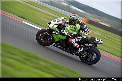 sbk_sykes_012_wsbk_2012_russie_moscou.jpg