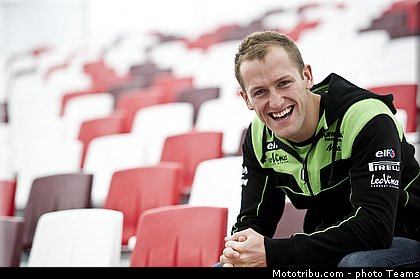 sbk_sykes_017_wsbk_2012_russie_moscou.jpg