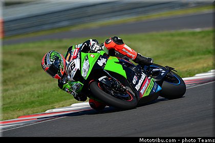 sbk_sykes_037_wsbk_2012_russie_moscou.jpg