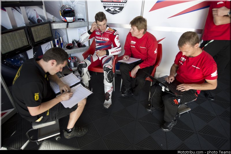 sbk_rea_08_wsbk_2012_allemagne_nurburgring