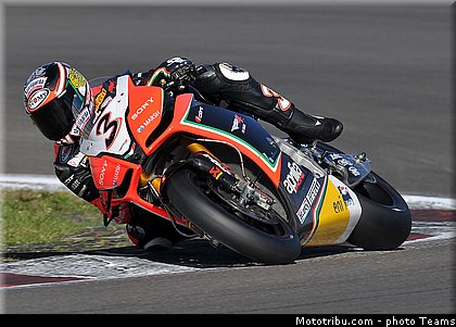 sbk_biaggi_003_wsbk_2012_allemagne_nurburgring.jpg
