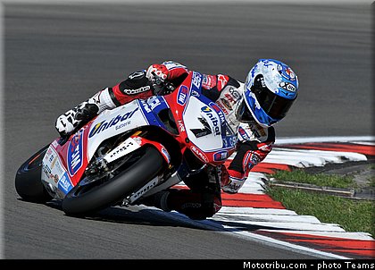 sbk_checa_002_wsbk_2012_allemagne_nurburgring.jpg
