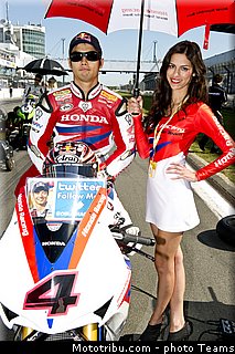 sbk_pitbabe_003_wsbk_2012_allemagne_nurburgring.jpg