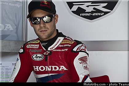 sbk_rea_02_wsbk_2012_allemagne_nurburgring.jpg