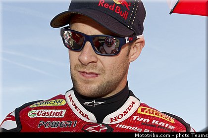 sbk_rea_05_wsbk_2012_allemagne_nurburgring.jpg