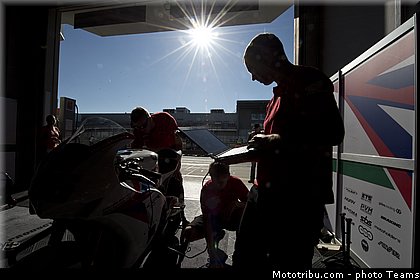 sbk_rea_07_wsbk_2012_allemagne_nurburgring.jpg
