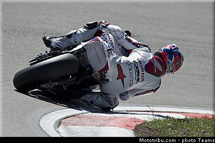 sbk_rea_13_wsbk_2012_allemagne_nurburgring.jpg
