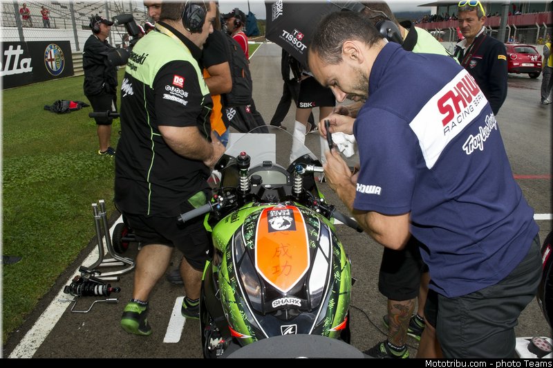 sbk_ambiance_019_portugal_portimao_2012