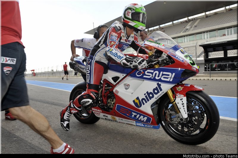 sbk_giugliano_002_portugal_portimao_2012
