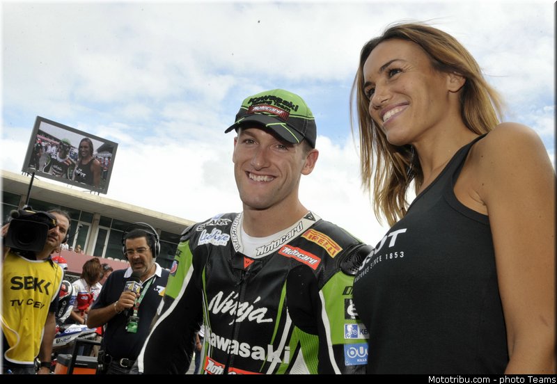 sbk_pitbabe_009_portugal_portimao_2012