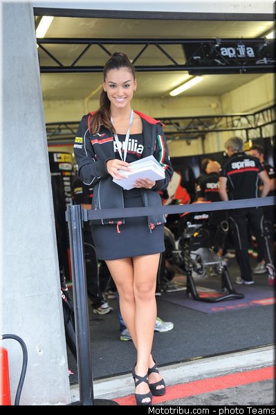 sbk_pitbabe_026_portugal_portimao_2012