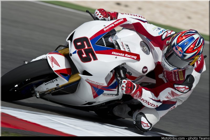 sbk_rea_008_portugal_portimao_2012