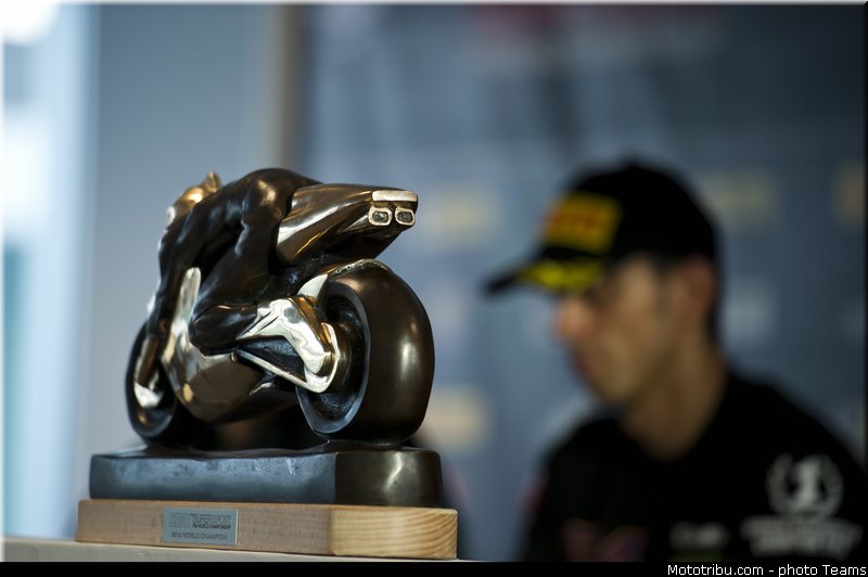 supersport_sofuoglu_025_portugal_portimao_2012