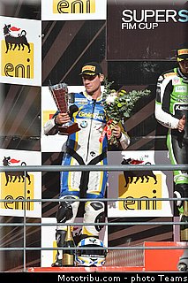 1000stk_barrier_003_portugal_portimao_2012.jpg