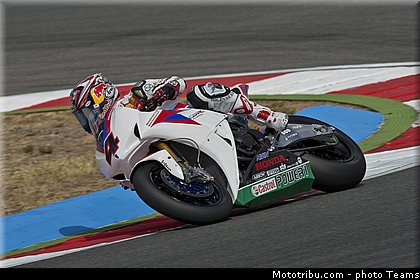 sbk_aoyama_003_portugal_portimao_2012.jpg