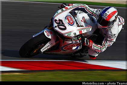 sbk_guintoli_001_portugal_portimao_2012.jpg
