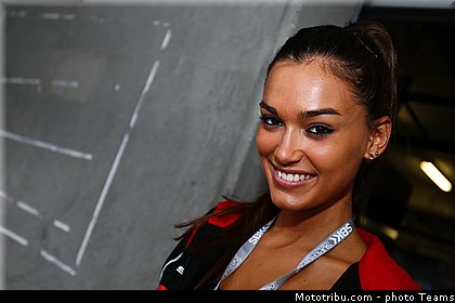 sbk_pitbabe_010_portugal_portimao_2012.jpg