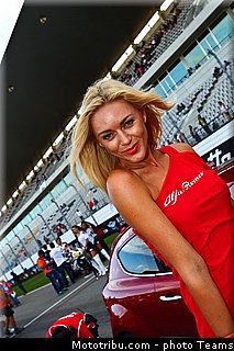 sbk_pitbabe_018_portugal_portimao_2012.jpg