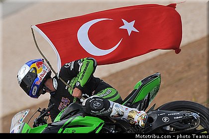 supersport_sofuoglu_004_portugal_portimao_2012.jpg