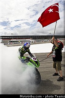 supersport_sofuoglu_016_portugal_portimao_2012.jpg
