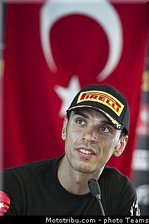 supersport_sofuoglu_024_portugal_portimao_2012.jpg