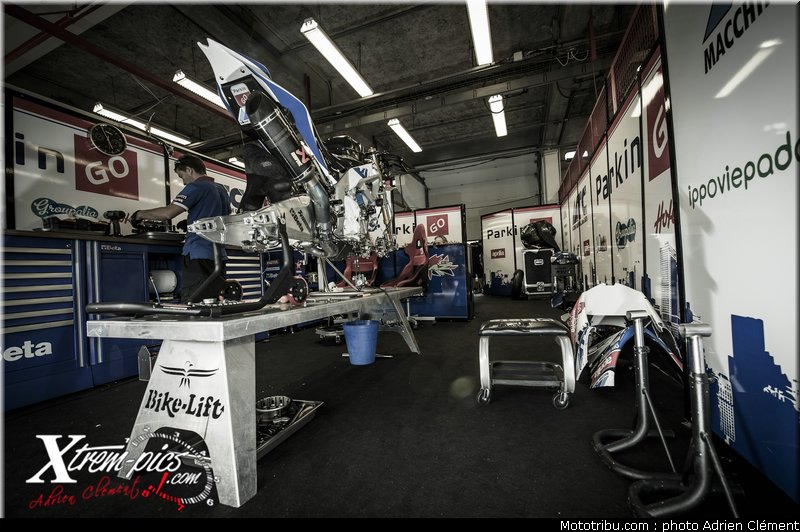 sbk_ambiance_005_france_magny_cours_2012