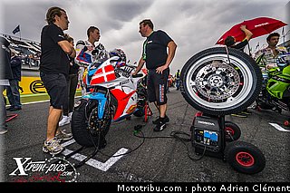 1000stk_004_france_magny_cours_2012.jpg