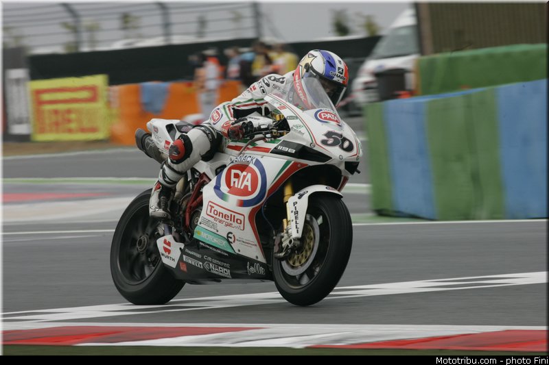 sbk_guintoli_006_france_magny_cours_2012