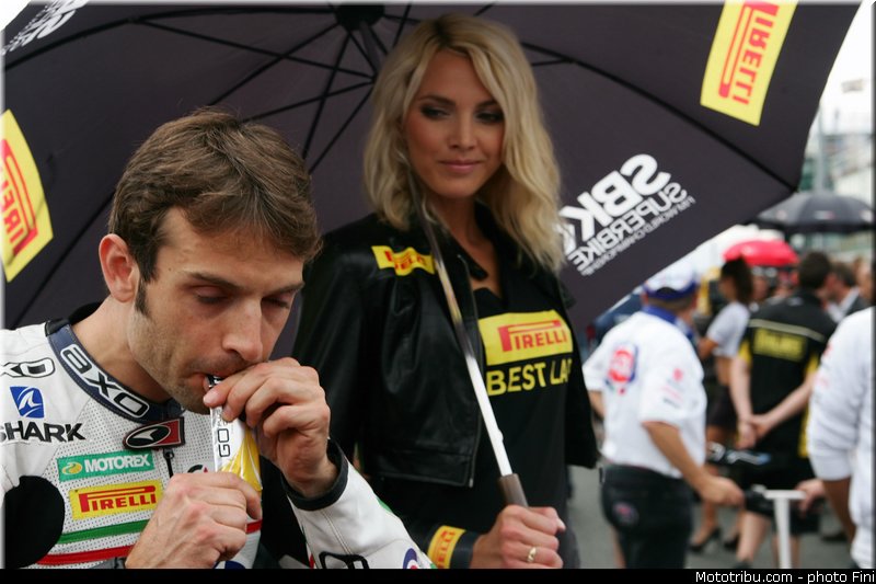 sbk_guintoli_010_france_magny_cours_2012