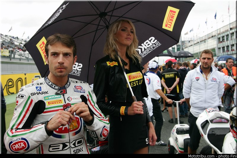 sbk_guintoli_011_france_magny_cours_2012