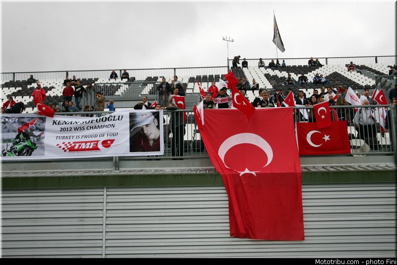 supersport_ambiance_002_france_magny_cours_2012