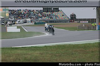 1000stk_barrier_001_france_magny_cours_2012.jpg