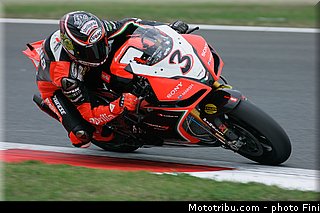 sbk_biaggi_005_france_magny_cours_2012.jpg