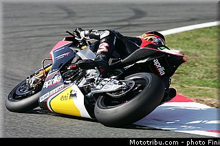 sbk_biaggi_015_france_magny_cours_2012.jpg