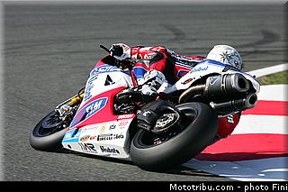 sbk_checa_007_france_magny_cours_2012.jpg
