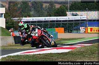 sbk_laverty_006_france_magny_cours_2012.jpg