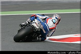 sbk_melandri_001_france_magny_cours_2012.jpg