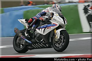 sbk_melandri_003_france_magny_cours_2012.jpg