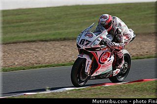 sbk_zanetti_002_france_magny_cours_2012.jpg