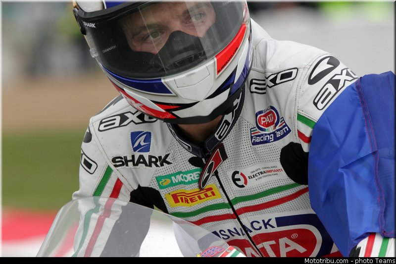 sbk_guintoli_003_france_magny_cours_2012