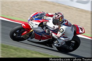 sbk_aoyama_007_france_magny_cours_2012.jpg