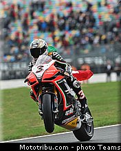 sbk_biaggi_002_france_magny_cours_2012.jpg