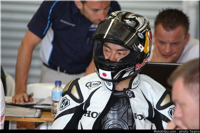 aoyama_034 superbike_supersport_test_2012
