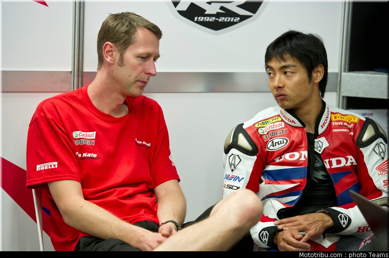 aoyama_037 superbike_supersport_test_2012