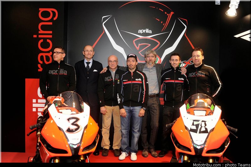aprilia_003 superbike_supersport_test_2012