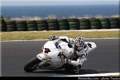 aoyama_008 superbike_supersport_test_2012.jpg