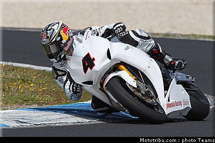 aoyama_009 superbike_supersport_test_2012.jpg