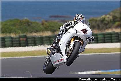 aoyama_010 superbike_supersport_test_2012.jpg